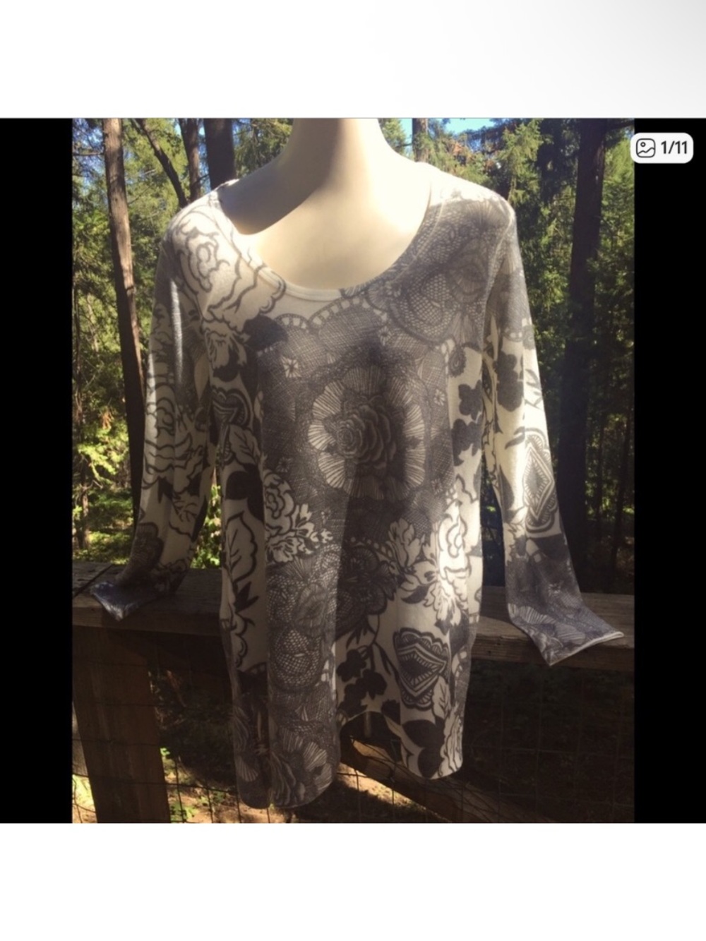 American Twist White and Gray Scoop Neck Floral Lace Print Top